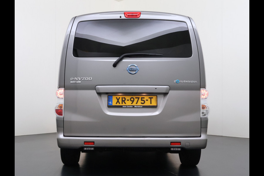 Nissan e-NV200 Evalia 40kWh Automaat 2X Schuifdeur 5-Persoons SOH 89% Camera Stoel+Stuurverwarming Navi DAB Connect Edition Regen-Lichtsensor Cruise Control Bluetooth Privacy Glas Isofix Lmv 15" 1e Eigenaar Dealeronderhouden Origineel Nederlandse Auto