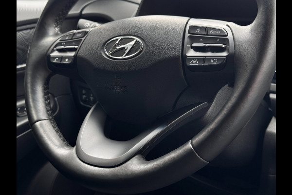 Hyundai Kona 1.6 GDI HEV Fashion | Trekhaak | Hyundai dealer onderhouden | Camera | Winter Pack | Krell Sound | Navigatie