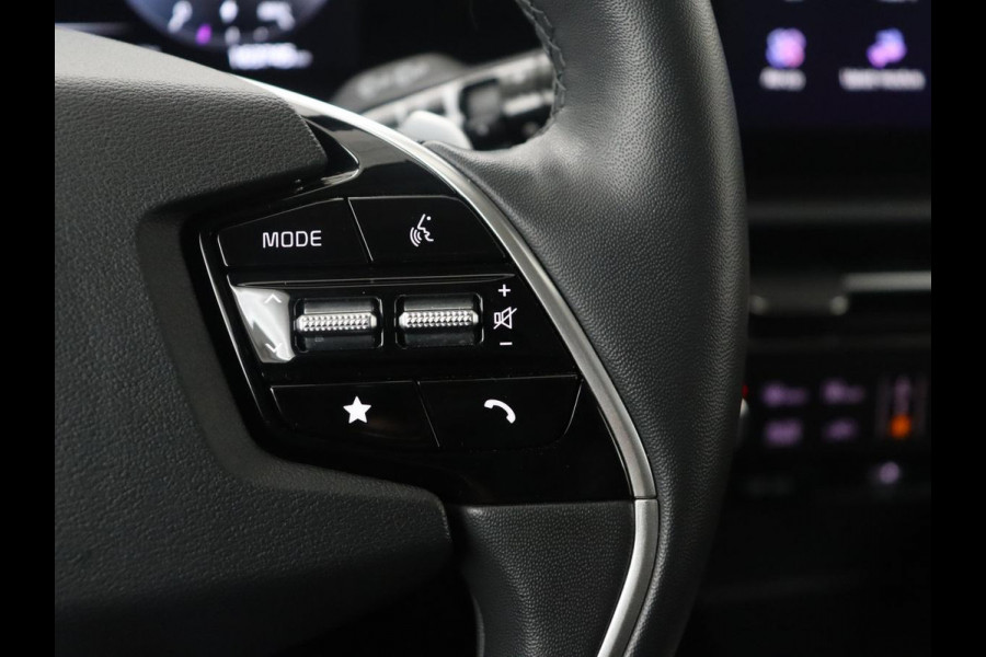 Kia Niro EV DynamicPlusLine 64.8 kWh | SOH 95,8% | Panoramadak | Leder | Adaptive cruise | Harman/Kardon | Trekhaak | Camera | Park assist | Stuur/stoel verwarming | Carplay | Climate control | Full LED