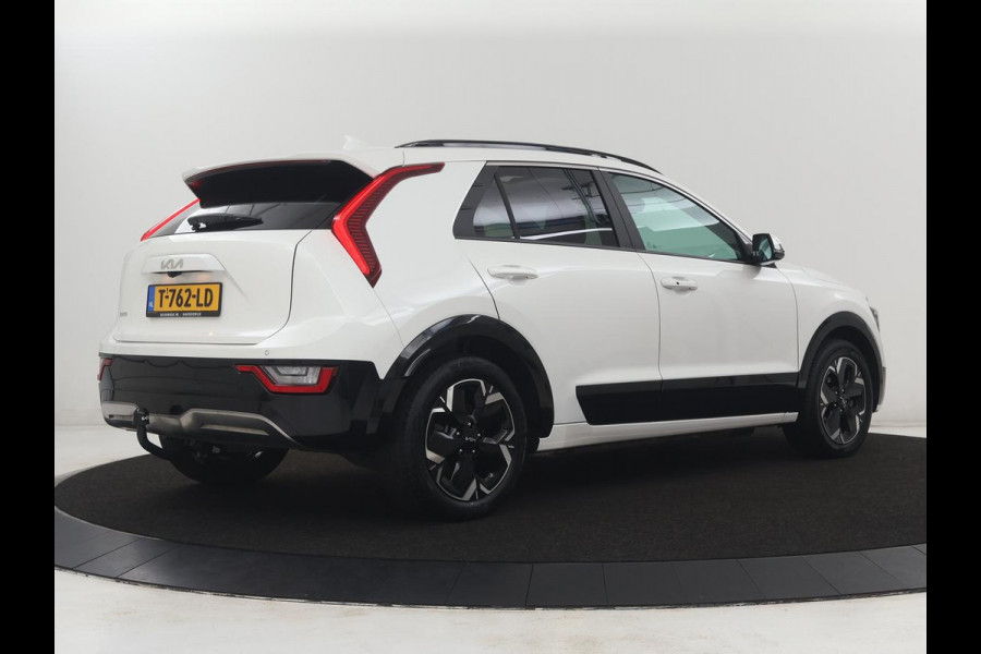 Kia Niro EV DynamicPlusLine 64.8 kWh | SOH 95,8% | Panoramadak | Leder | Adaptive cruise | Harman/Kardon | Trekhaak | Camera | Park assist | Stuur/stoel verwarming | Carplay | Climate control | Full LED