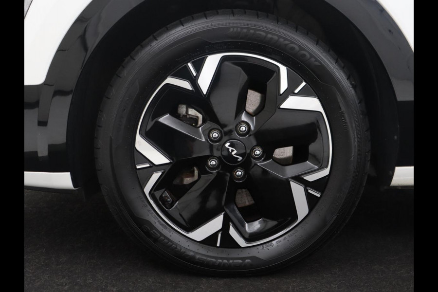 Kia Niro EV DynamicPlusLine 64.8 kWh | SOH 95,8% | Panoramadak | Leder | Adaptive cruise | Harman/Kardon | Trekhaak | Camera | Park assist | Stuur/stoel verwarming | Carplay | Climate control | Full LED