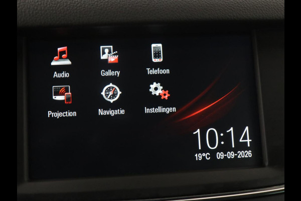 Opel Astra Sports Tourer 1.2 Design & Tech | Cruise control | Camera | Park assist | Trekhaak | Dodehoek detectie | Navigatie | Carplay | Climate control | 16" velgen