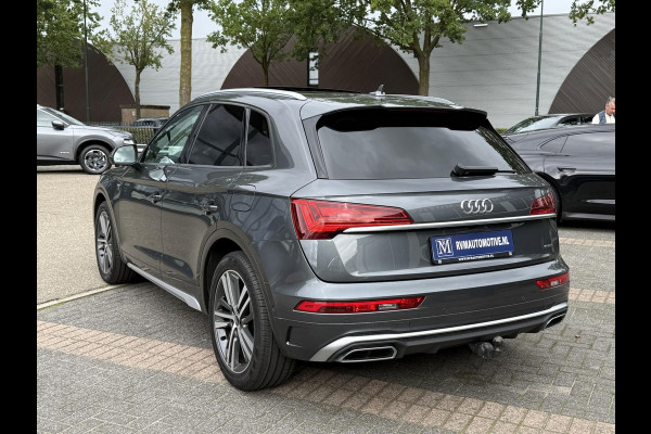 Audi Q5 55 TFSI e S edition VAN: 48.900,- VOOR: 44.877,- UW HERFSTVOORDEEL: 4.023,- S-LINE BINNEN + BUITEN |LUCHTVERING| ELEKTRISCHE TREKHAAK| 360 CAMERA| PANO| DODE HOEK SENSOR| ELEK. STOELEN | MATRIX| RECENT NOG ONDERHOUD GEHAD|