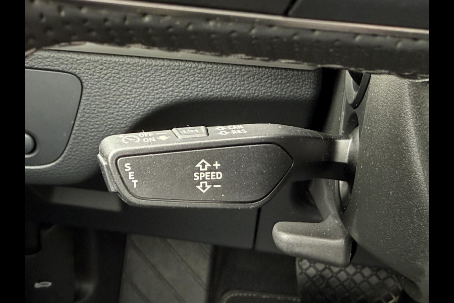 Audi Q5 55 TFSI e S edition VAN: 48.900,- VOOR: 44.877,- UW HERFSTVOORDEEL: 4.023,- S-LINE BINNEN + BUITEN |LUCHTVERING| ELEKTRISCHE TREKHAAK| 360 CAMERA| PANO| DODE HOEK SENSOR| ELEK. STOELEN | MATRIX| RECENT NOG ONDERHOUD GEHAD|