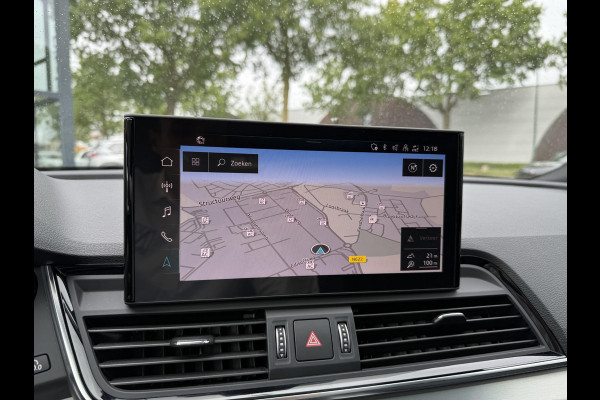 Audi Q5 55 TFSI e S edition VAN: 48.900,- VOOR: 44.877,- UW HERFSTVOORDEEL: 4.023,- S-LINE BINNEN + BUITEN |LUCHTVERING| ELEKTRISCHE TREKHAAK| 360 CAMERA| PANO| DODE HOEK SENSOR| ELEK. STOELEN | MATRIX| RECENT NOG ONDERHOUD GEHAD|
