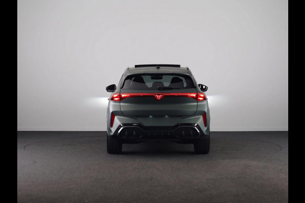 CUPRA Terramar 1.5 TSI e-Hybrid VZ Tribe Edition 272pk DSG | 360 Camera | Trekhaak | Panoramadak | Head up display | Sennheiser | 360 Camera |