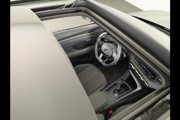 CUPRA Terramar 1.5 TSI e-Hybrid VZ Tribe Edition 272pk DSG | 360 Camera | Trekhaak | Panoramadak | Head up display | Sennheiser | 360 Camera |