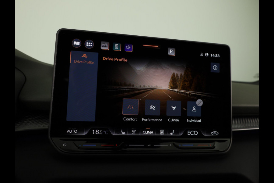 CUPRA Terramar 1.5 TSI e-Hybrid VZ Tribe Edition 272pk DSG | 360 Camera | Trekhaak | Panoramadak | Head up display | Sennheiser | 360 Camera |