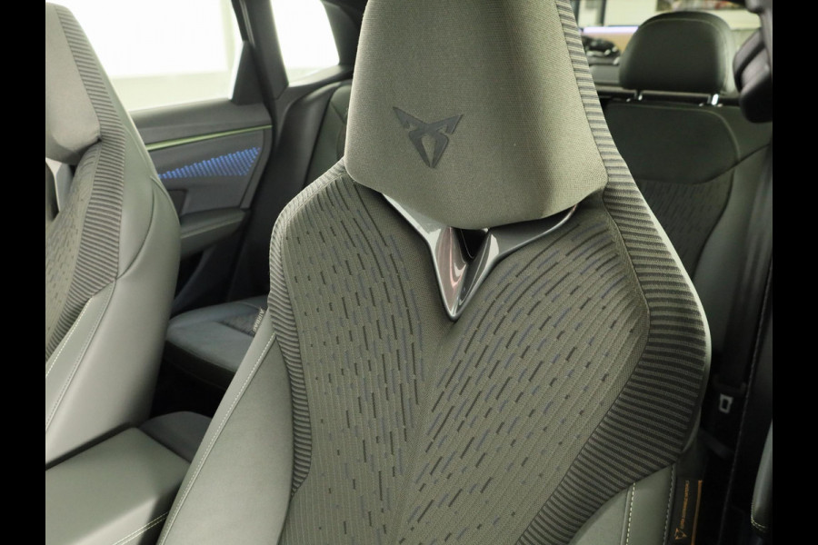 CUPRA Terramar 1.5 TSI e-Hybrid VZ Tribe Edition 272pk DSG | 360 Camera | Trekhaak | Panoramadak | Head up display | Sennheiser | 360 Camera |