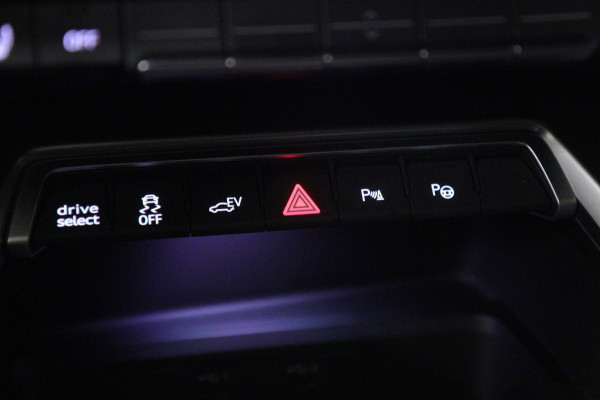 Audi A3 Sportback 45 TFSI e S edition Competition PANO/CARPLAY/ACC/KEYLESS/VOL