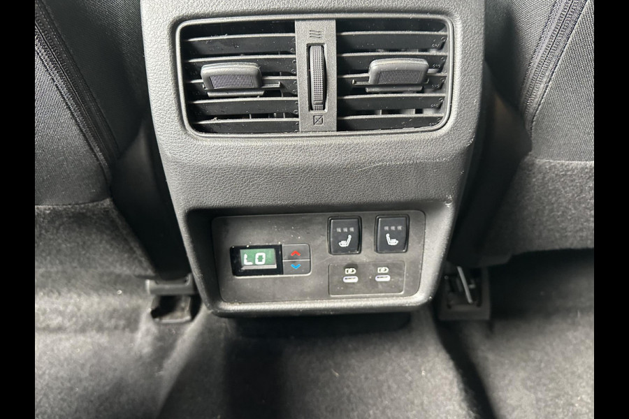 Nissan X-Trail 1.5 e-4orce N-Connecta 4WD 7p. VAN:43.900,- VOOR:39.877,- UW HERFSTVOORDEEL:4.023,- 7 PERSOONS| ACHTERBANK VERWARMD| STOEL + STUURVERWARMING| 360 CAMERA| ELEKTRISCHE ACHTERKLEP| ADAPTIVE CRUISE CONTROL| NISSAN GARANTIE|