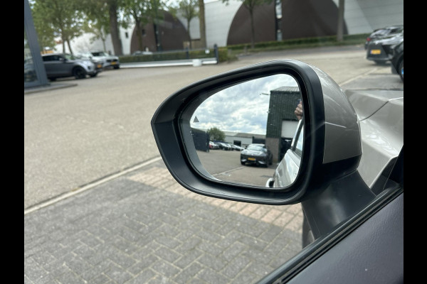 Nissan X-Trail 1.5 e-4orce N-Connecta 4WD 7p. VAN:43.900,- VOOR:39.877,- UW HERFSTVOORDEEL:4.023,- 7 PERSOONS| ACHTERBANK VERWARMD| STOEL + STUURVERWARMING| 360 CAMERA| ELEKTRISCHE ACHTERKLEP| ADAPTIVE CRUISE CONTROL| NISSAN GARANTIE|