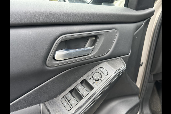 Nissan X-Trail 1.5 e-4orce N-Connecta 4WD 7p. VAN:43.900,- VOOR:39.877,- UW HERFSTVOORDEEL:4.023,- 7 PERSOONS| ACHTERBANK VERWARMD| STOEL + STUURVERWARMING| 360 CAMERA| ELEKTRISCHE ACHTERKLEP| ADAPTIVE CRUISE CONTROL| NISSAN GARANTIE|