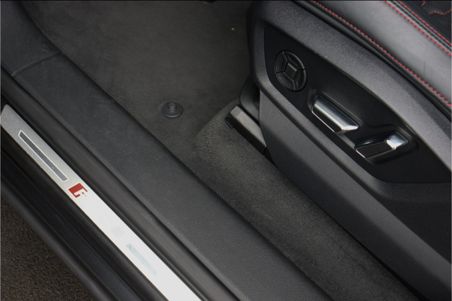 Audi RSQ8 4.0 V8 **Dynamic Plus/Keramisch/Carbon exterieur/Alcantara/360/B&O**