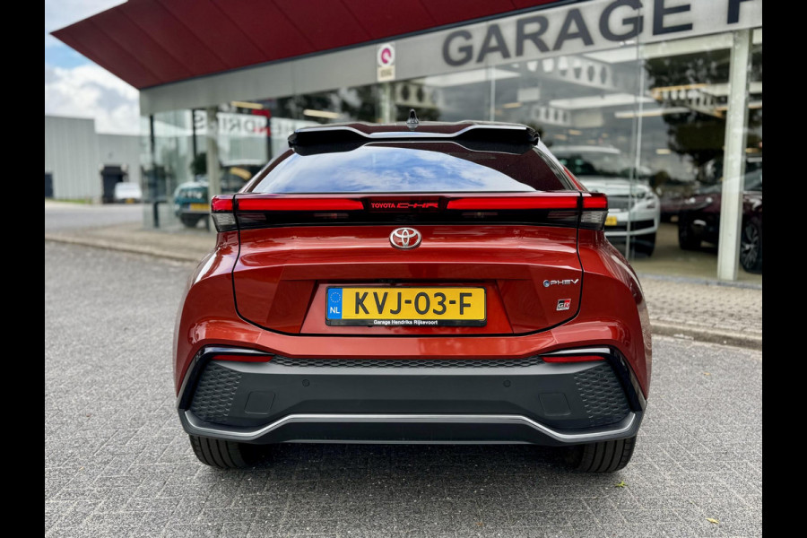 Toyota C-HR 2.0 Plug-in Hybrid 220 GR SPORT | Digitale Binnenspiegel | Dode Hoek Detectie | HUD | Adaptive CC | GR stoelen | Smart Phone Entry | Camera |