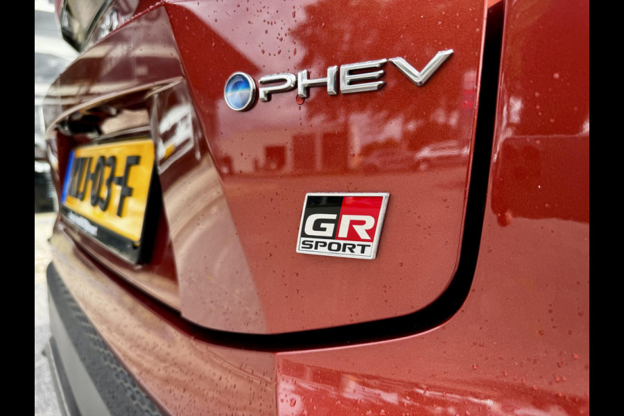 Toyota C-HR 2.0 Plug-in Hybrid 220 GR SPORT | Digitale Binnenspiegel | Dode Hoek Detectie | HUD | Adaptive CC | GR stoelen | Smart Phone Entry | Camera |