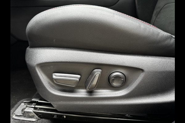 Toyota C-HR 2.0 Plug-in Hybrid 220 GR SPORT | Digitale Binnenspiegel | Dode Hoek Detectie | HUD | Adaptive CC | GR stoelen | Smart Phone Entry | Camera |