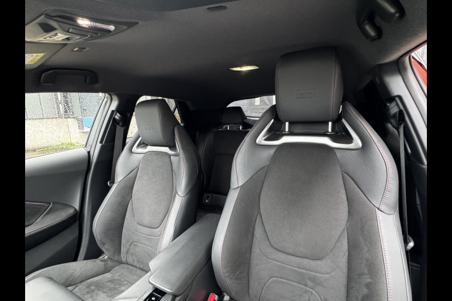 Toyota C-HR 2.0 Plug-in Hybrid 220 GR SPORT | Digitale Binnenspiegel | Dode Hoek Detectie | HUD | Adaptive CC | GR stoelen | Smart Phone Entry | Camera |