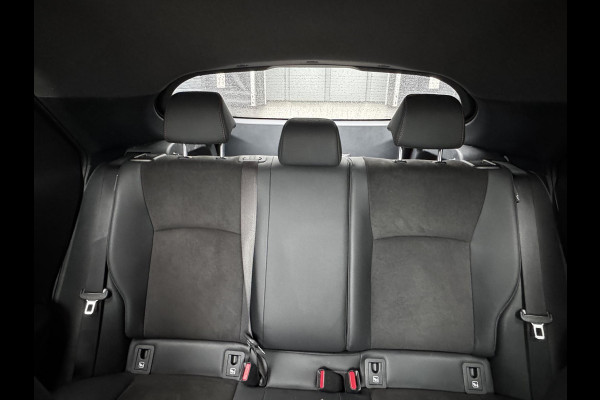 Toyota C-HR 2.0 Plug-in Hybrid 220 GR SPORT | Digitale Binnenspiegel | Dode Hoek Detectie | HUD | Adaptive CC | GR stoelen | Smart Phone Entry | Camera |