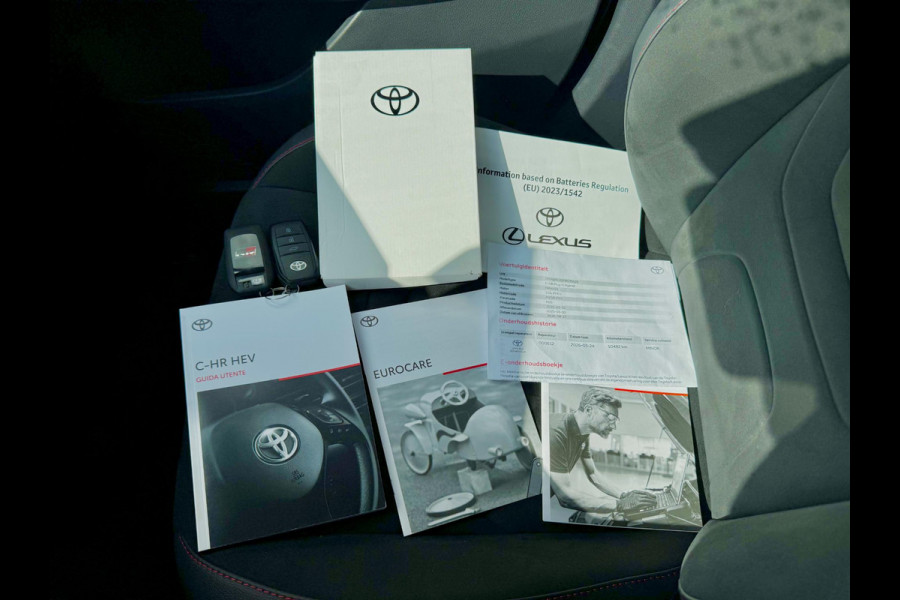 Toyota C-HR 2.0 Plug-in Hybrid 220 GR SPORT | Digitale Binnenspiegel | Dode Hoek Detectie | HUD | Adaptive CC | GR stoelen | Smart Phone Entry | Camera |