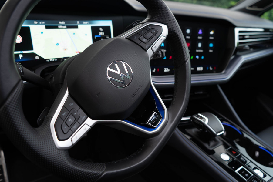 Volkswagen Touareg 3.0 TSI eHybrid 4MOTION R / 5 jaar Fabrieksgarantie/ Puglia/ DynAudio/ Head-up/ 360 Camera/  340kW
