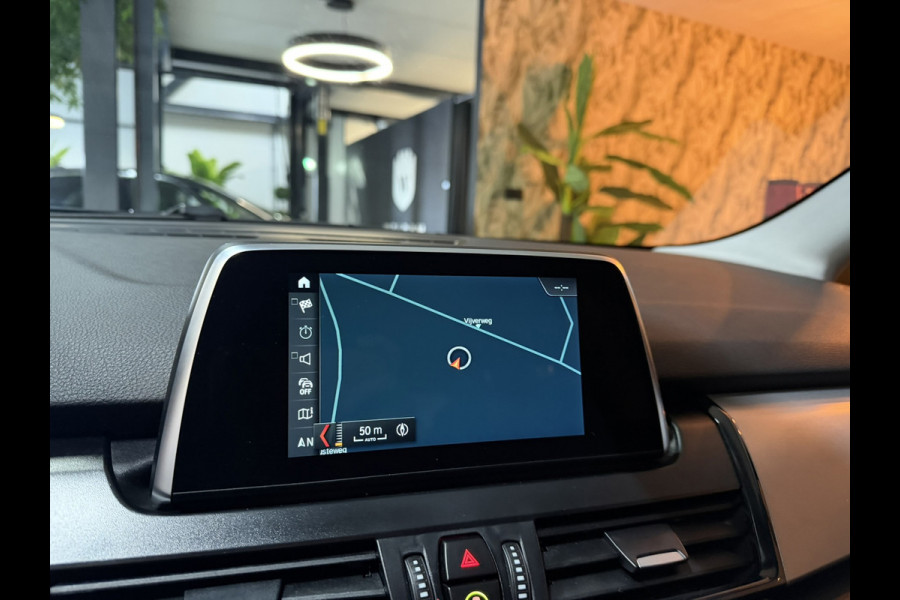 BMW 2 Serie Gran Tourer 218i Luxe Uitvoering|Elektrisch Achterklep|LED|Navi|Cruise|PDC