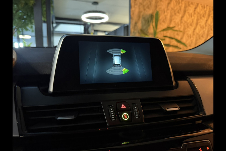 BMW 2 Serie Gran Tourer 218i Luxe Uitvoering|Elektrisch Achterklep|LED|Navi|Cruise|PDC