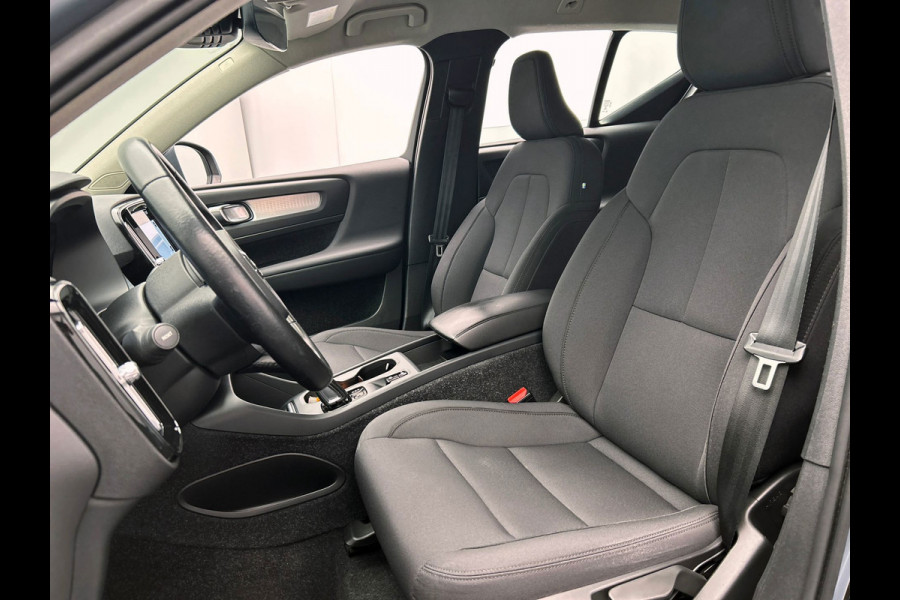 Volvo XC40 1.5 T4 Recharge | Apple/Carplay | Elek. Kofferklep | Camera | 1e Eigenaar |