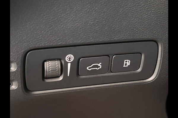 Volvo XC40 1.5 T4 Recharge | Apple/Carplay | Elek. Kofferklep | Camera | 1e Eigenaar |