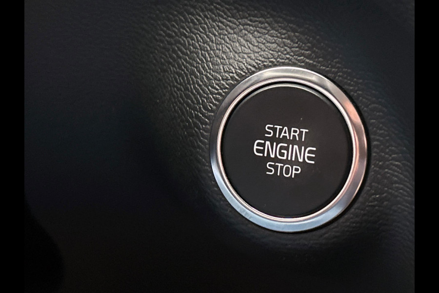 Volvo XC40 1.5 T4 Recharge | Apple/Carplay | Elek. Kofferklep | Camera | 1e Eigenaar |