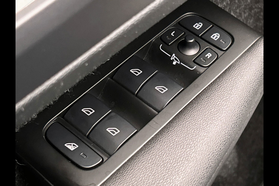 Volvo XC40 1.5 T4 Recharge | Apple/Carplay | Elek. Kofferklep | Camera | 1e Eigenaar |