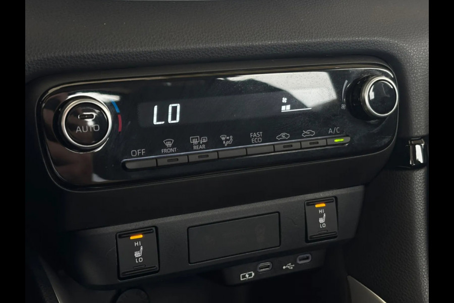 Mazda 2 Hybrid 1.5 Centre-line (NL-auto, Fabrieksgarantie, Navi, Carplay, StoelV, Camera, Addapt Cruise, Lane Assist, Etc)