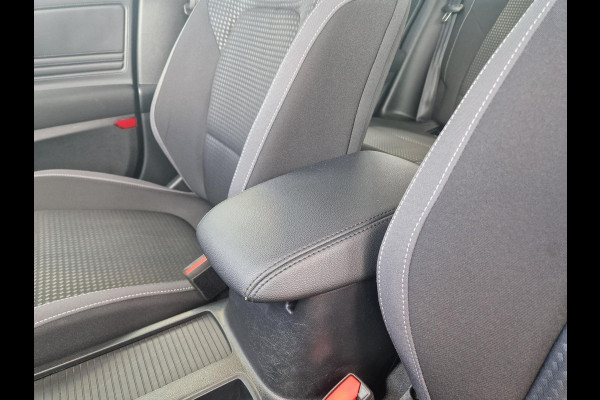 Ford FOCUS Wagon 1.0 EcoBoost Trend Edition Business Zeer nette auto |  Trekhaak |  Cruise | Navi | Parkeersensoren
