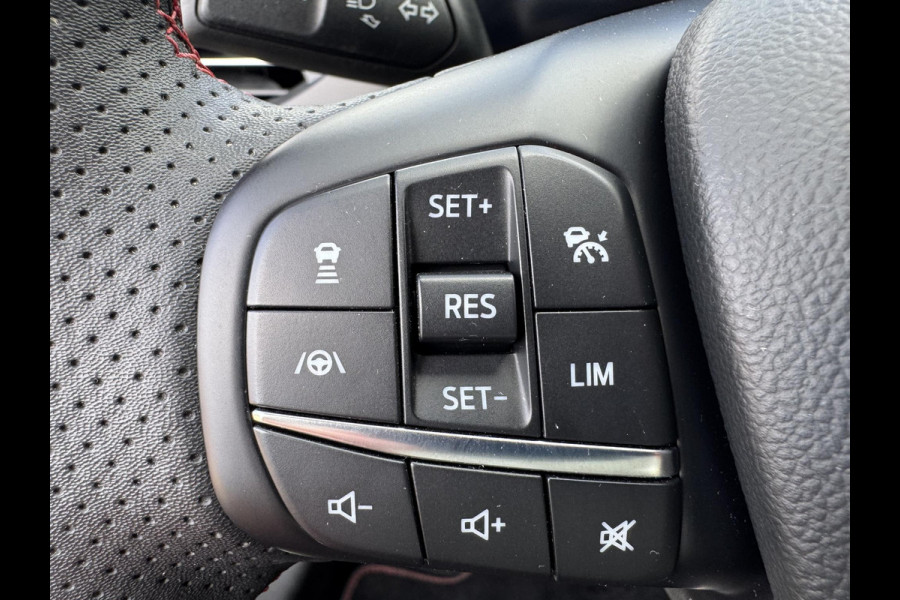 Ford FOCUS Wagon 1.0 EcoBoost Hybrid ST Line X 155pk | Driver Assistance Pack | Trekhaak afneembaar | AGR stoel | 18 inch Lichtmetaal | Winterpack