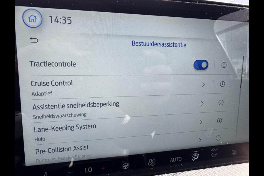 Ford FOCUS Wagon 1.0 EcoBoost Hybrid ST Line X 155pk | Driver Assistance Pack | Trekhaak afneembaar | AGR stoel | 18 inch Lichtmetaal | Winterpack