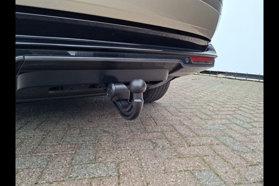 Land Rover Range Rover P510e SV PHEV 4WS 4xMassage Chauffeurspakket Signature Trekhaak Zonsondergang Goud Meridian