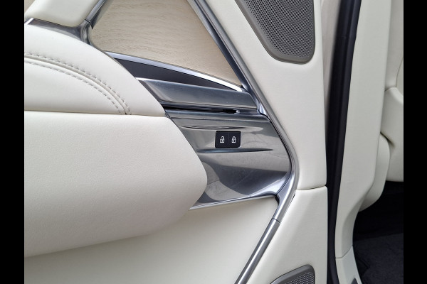 Land Rover Range Rover P510e SV PHEV 4WS 4xMassage Chauffeurspakket Signature Trekhaak Zonsondergang Goud Meridian