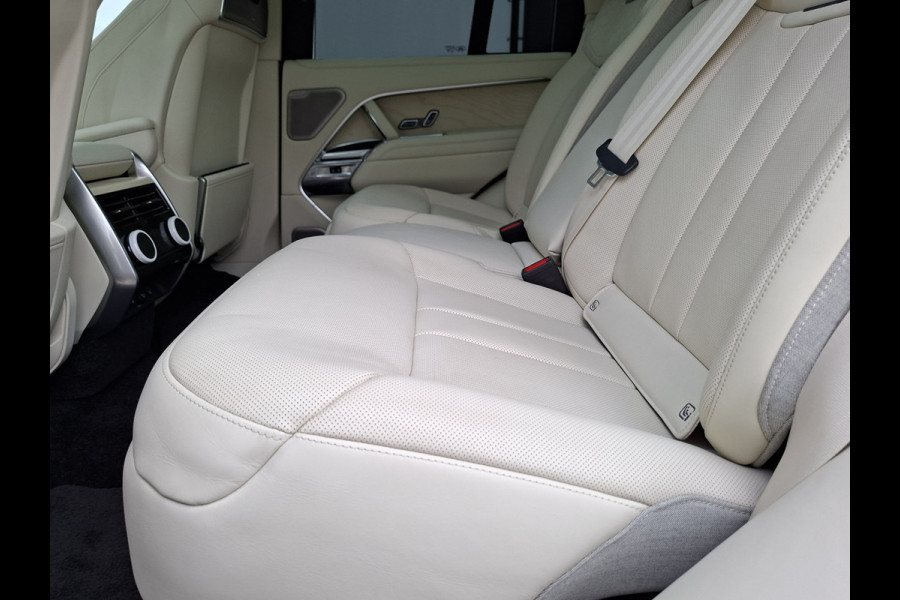 Land Rover Range Rover P510e SV PHEV 4WS 4xMassage Chauffeurspakket Signature Trekhaak Zonsondergang Goud Meridian