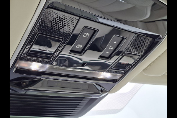 Land Rover Range Rover P510e SV PHEV 4WS 4xMassage Chauffeurspakket Signature Trekhaak Zonsondergang Goud Meridian