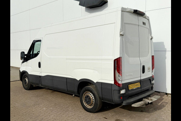Iveco Daily 35S14 2.3 352 L2H2 Airco Cruise Control 3,5tons Trekhaak Inbouw