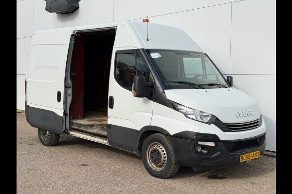 Iveco Daily 35S14 2.3 352 L2H2 Airco Cruise Control 3,5tons Trekhaak Inbouw