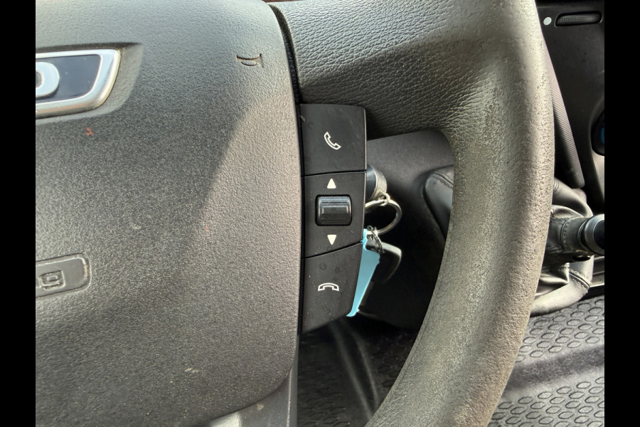 Iveco Daily 35S14 2.3 352 L2H2 Airco Cruise Control 3,5tons Trekhaak Inbouw