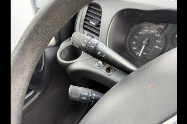Iveco Daily 35S14 2.3 352 L2H2 Airco Cruise Control 3,5tons Trekhaak Inbouw