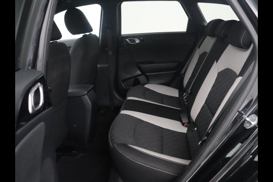 Kia Ceed Sportswagon 1.5 T-GDi MHEV GT-Line Edition | Cruise control | Trekhaak | Camera | Park assist | Carplay | Climate control | Full LED | 17" velgen