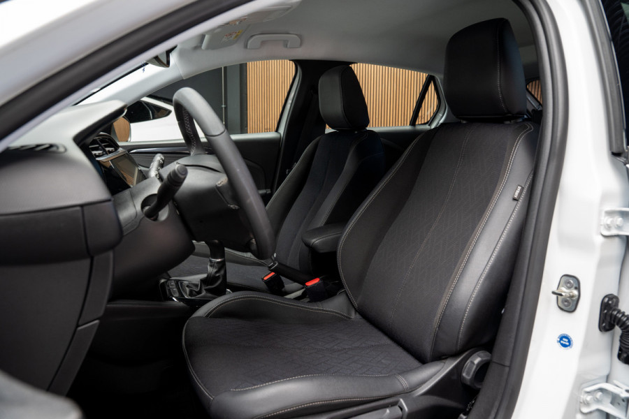 Opel Corsa 1.2 Navi Leer Climate Stoelverwarming Carplay PDC Bluetooth Cruise C. LM velgen BTW auto