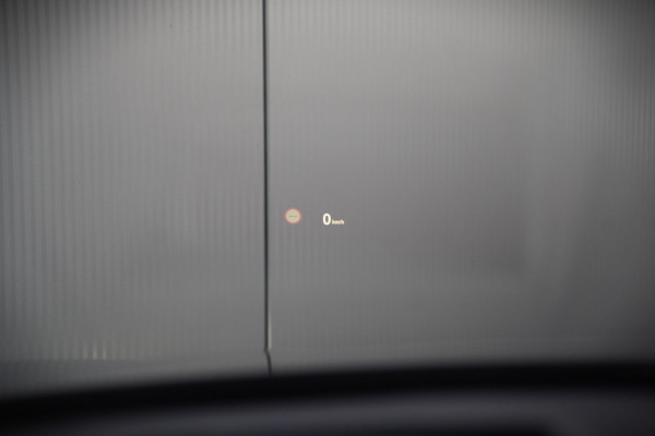 BMW X1 xDrive20i High Executive | Panoramadak | Head-Up Display | Stoelverwarming | HIFI | Camera | Leer | Trekhaak | Cruise Control | LED | Navigatie | NAP | Dealer Onderhouden | Automaat | Parkeersensoren | Climate Contro