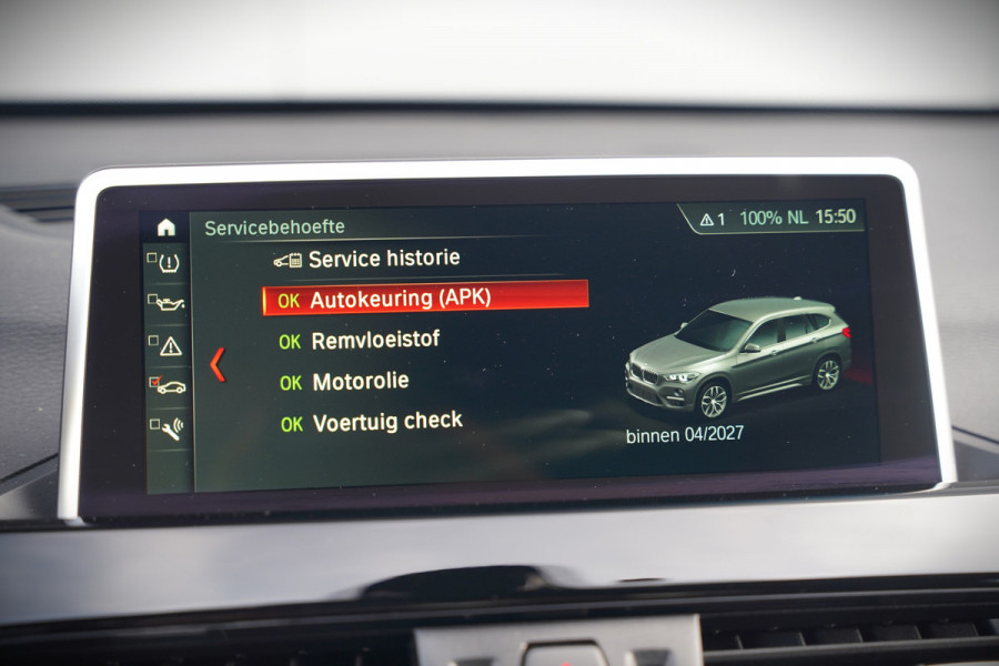 BMW X1 xDrive20i High Executive | Panoramadak | Head-Up Display | Stoelverwarming | HIFI | Camera | Leer | Trekhaak | Cruise Control | LED | Navigatie | NAP | Dealer Onderhouden | Automaat | Parkeersensoren | Climate Contro