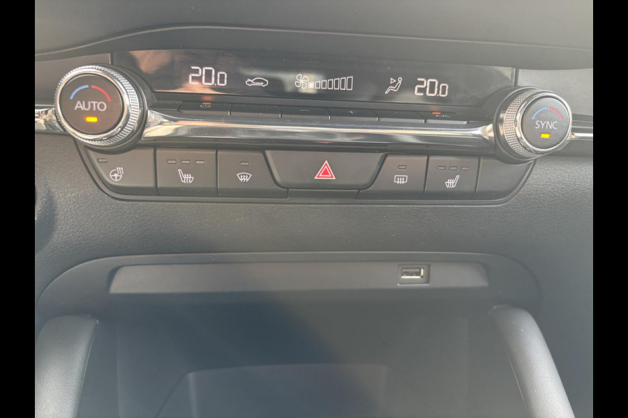 Mazda 3 2.0 e-SkyActiv-X M Hybrid 186 Luxury AFNEEMBARE TREKHAAK | BOSE | LEDER |