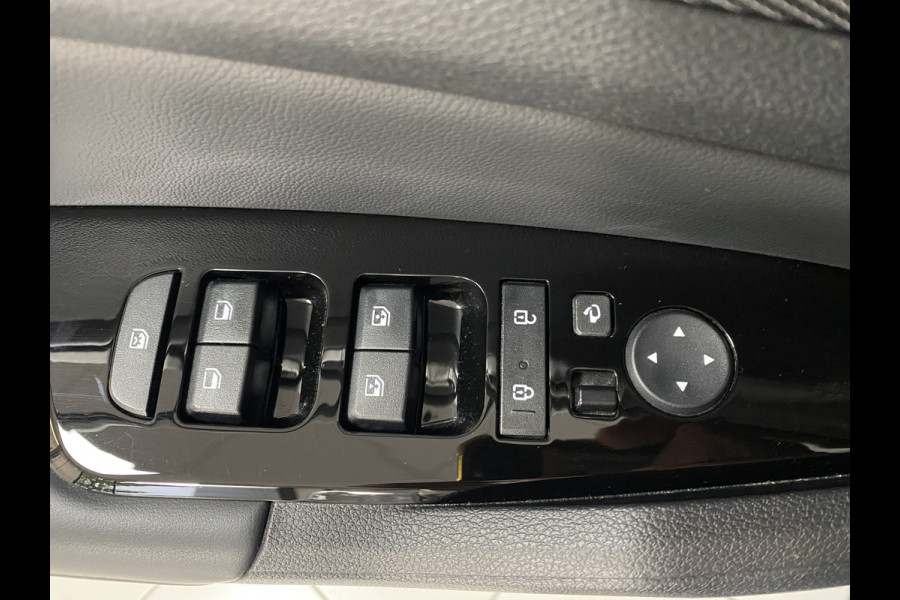 Kia Sportage 1.6 T-GDi Plug-in Hybrid AWD DynamicPlusLine Panoramadak / 360 camera / Carplay /