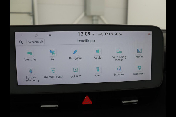 Hyundai IONIQ 5 Connect 77.4 kWh | SOH 94,1% | Half leder | Stuur/stoel verwarming Adaptive cruise | Trekhaak | BOSE sound | Camera | Park assist | Carplay | Climate control | Full LED